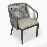 SILLA DE COMEDOR PARA TERRAZA, MATERIA CONSTITUTIVA EN HIERRO, TEJIDO DE LAZO SINTETICO CADA SILLA TIENE COJIN DE TEXTIL SINTETICO RELLENO DE ESPUMA , USO RESIDENCIAL, MERCANCIA NUEVA, NO TIENE MARCA NI REFERENCIA