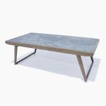 MESA DE CENTRO PARA TERRAZA ESTRUCTURA EN ALUMINIO , CUBIERTA VIDRIO PINTADO CON SIMULACION DE MARMOLIZADO, USO RESIDENCIAL, MERCANCIA NUEVA, NO TIENE MARCA NI REFERENCIA