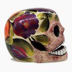 cráneo mexicano de ceramica pintado